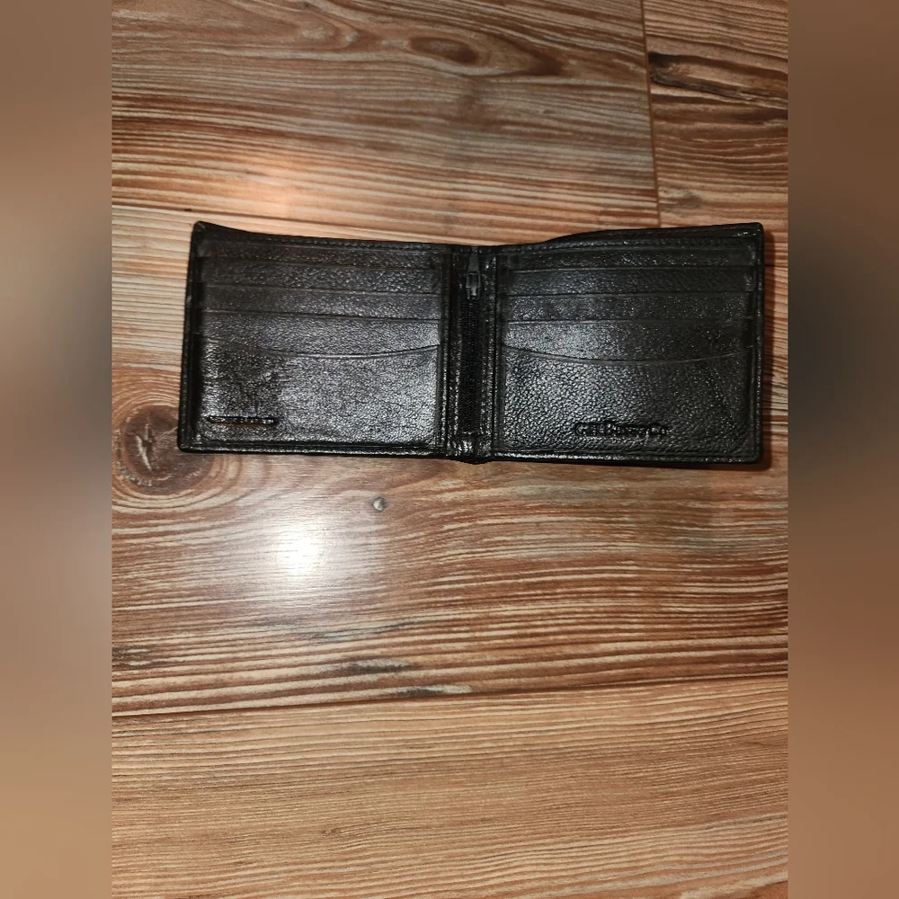 GH Bass Leather Billfold